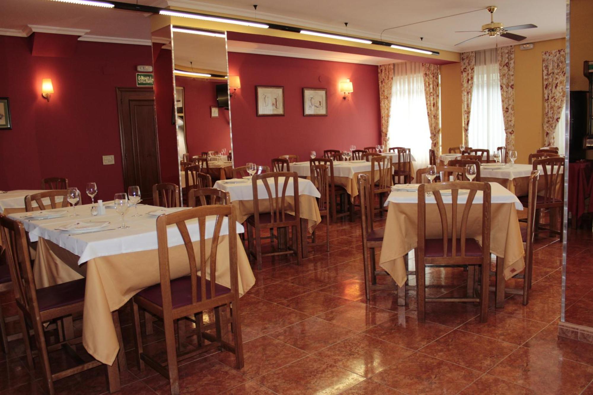 Hotel Penagrande Cangas De Narcea Eksteriør bilde