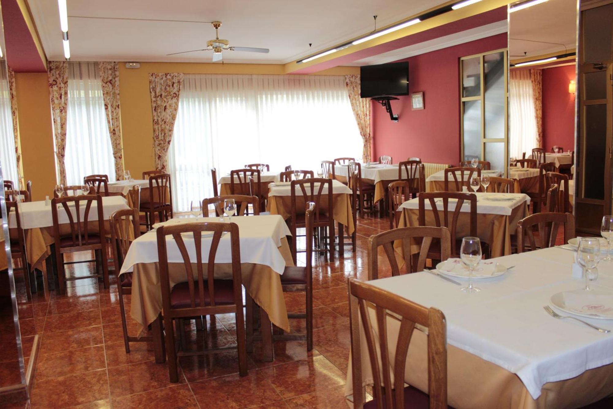 Hotel Penagrande Cangas De Narcea Eksteriør bilde