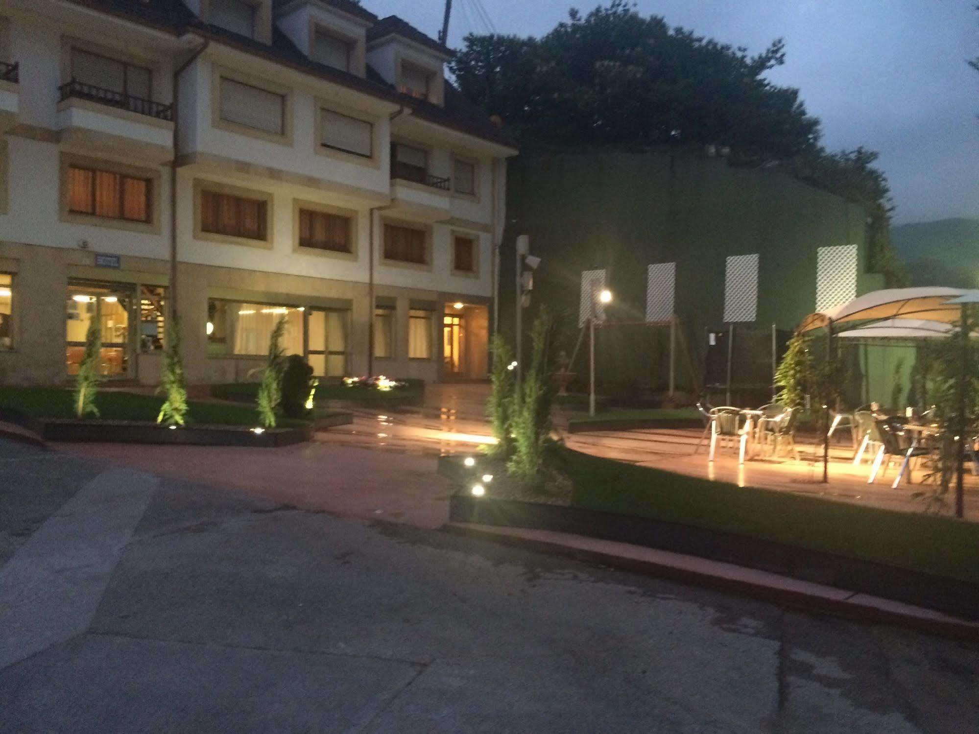Hotel Penagrande Cangas De Narcea Eksteriør bilde