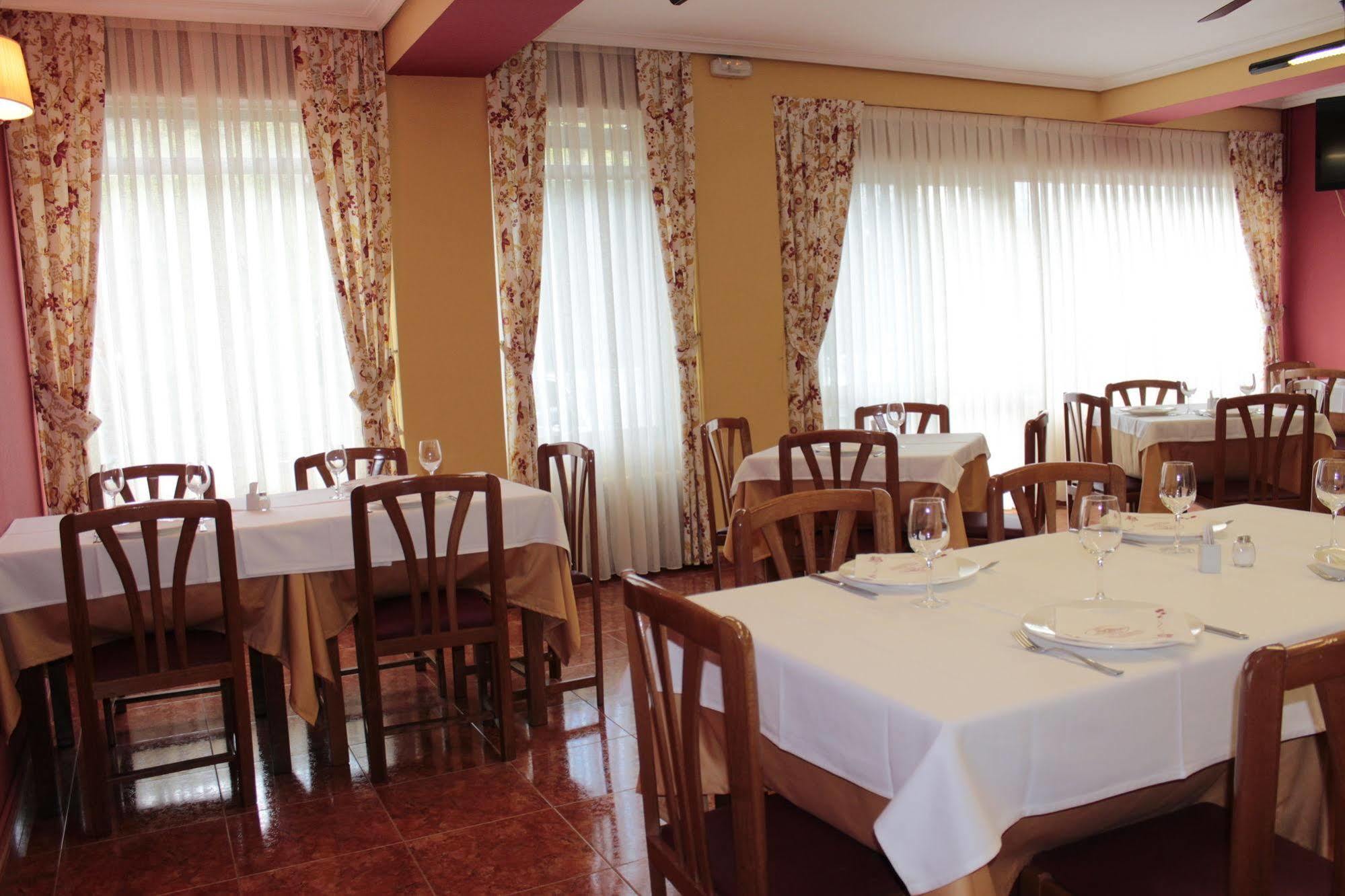 Hotel Penagrande Cangas De Narcea Eksteriør bilde